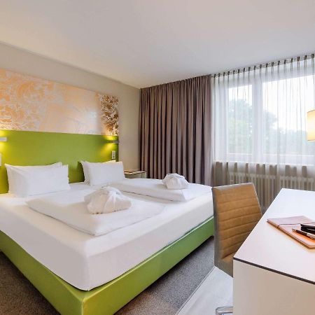Congress Hotel Mercure Nuernberg An Der Messe Bagian luar foto
