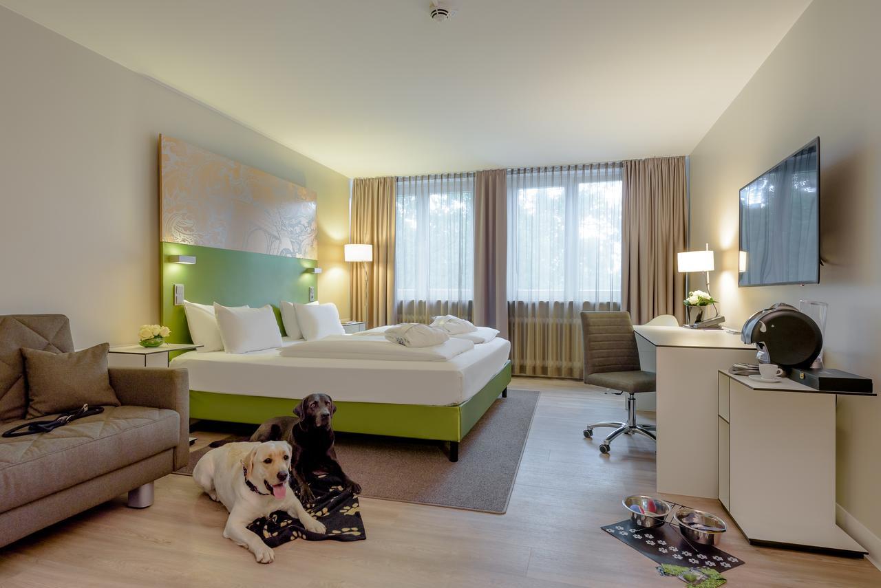 Congress Hotel Mercure Nuernberg An Der Messe Bagian luar foto